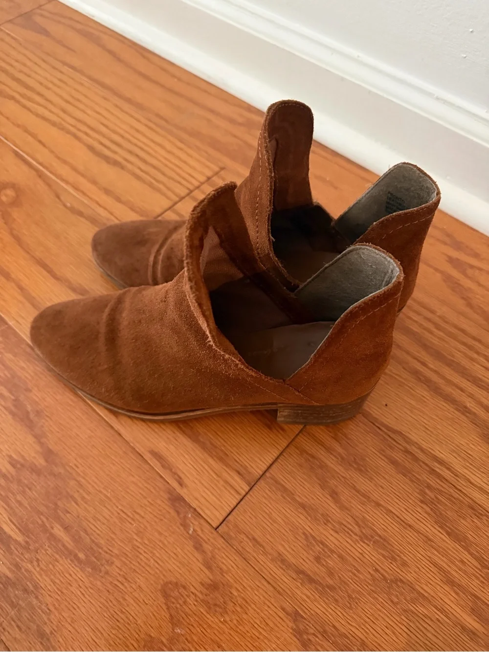 Brown Suede Cutout Ankle Boots Booties 7.5